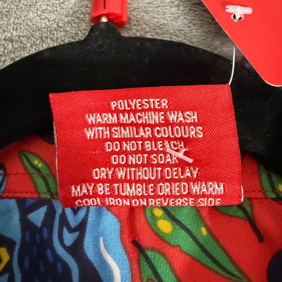 Lowes Australia Shirt Mens Large Red National Animals Short Sleeve NWT - Picture 5 of 7